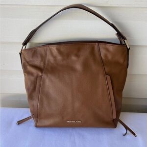 Michael Kors Evie Leather Hobo Shoulder Handbag In Color Luggage
